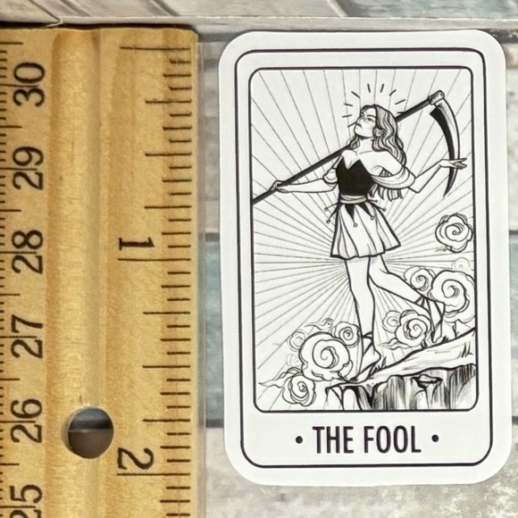 🌀10/$10🌀 Black & White Tarot Card Reusable Waterproof Vinyl Sticker Decal - Picture 1 of 1
